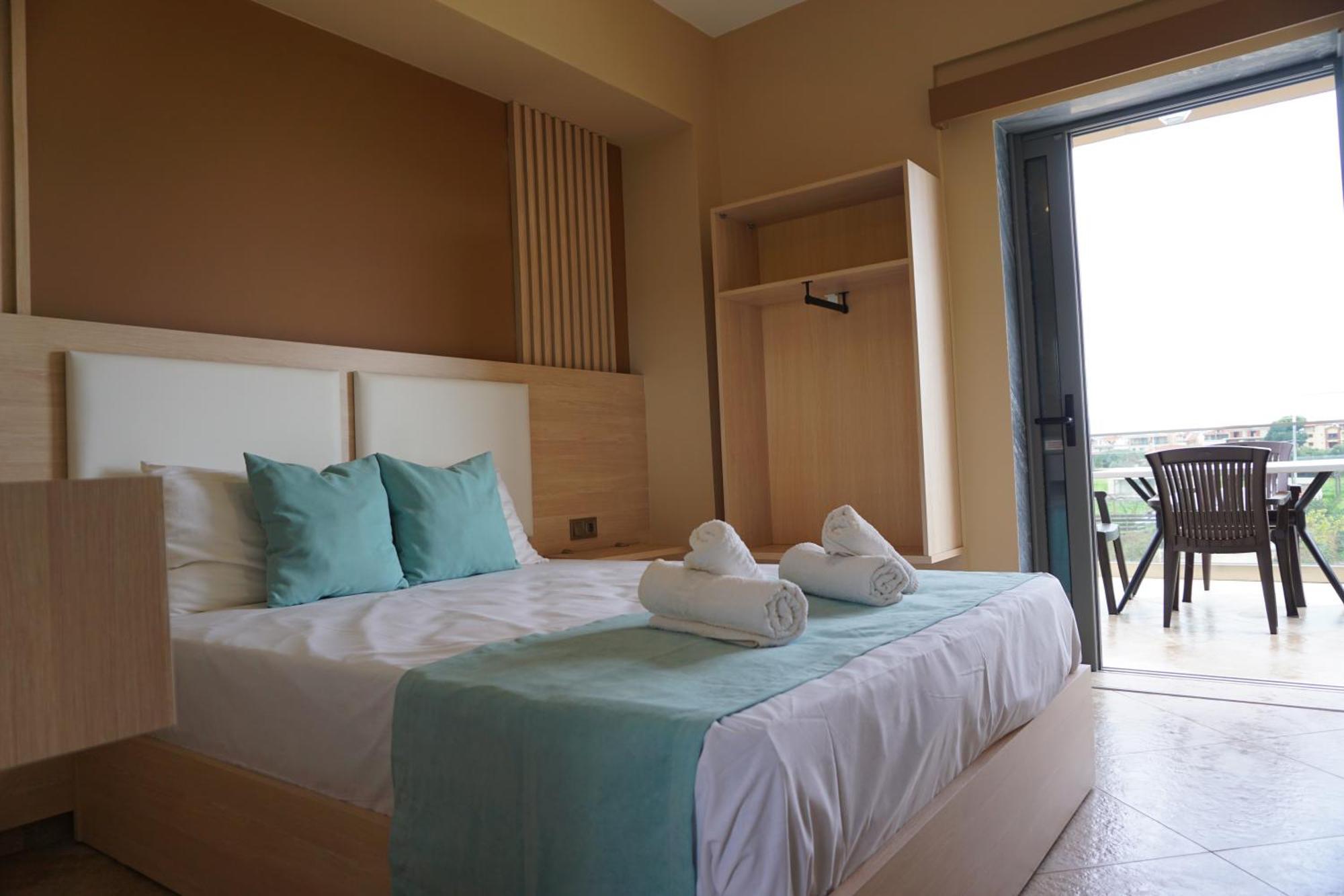 House Michalis Aparthotel Sarti Exteriör bild