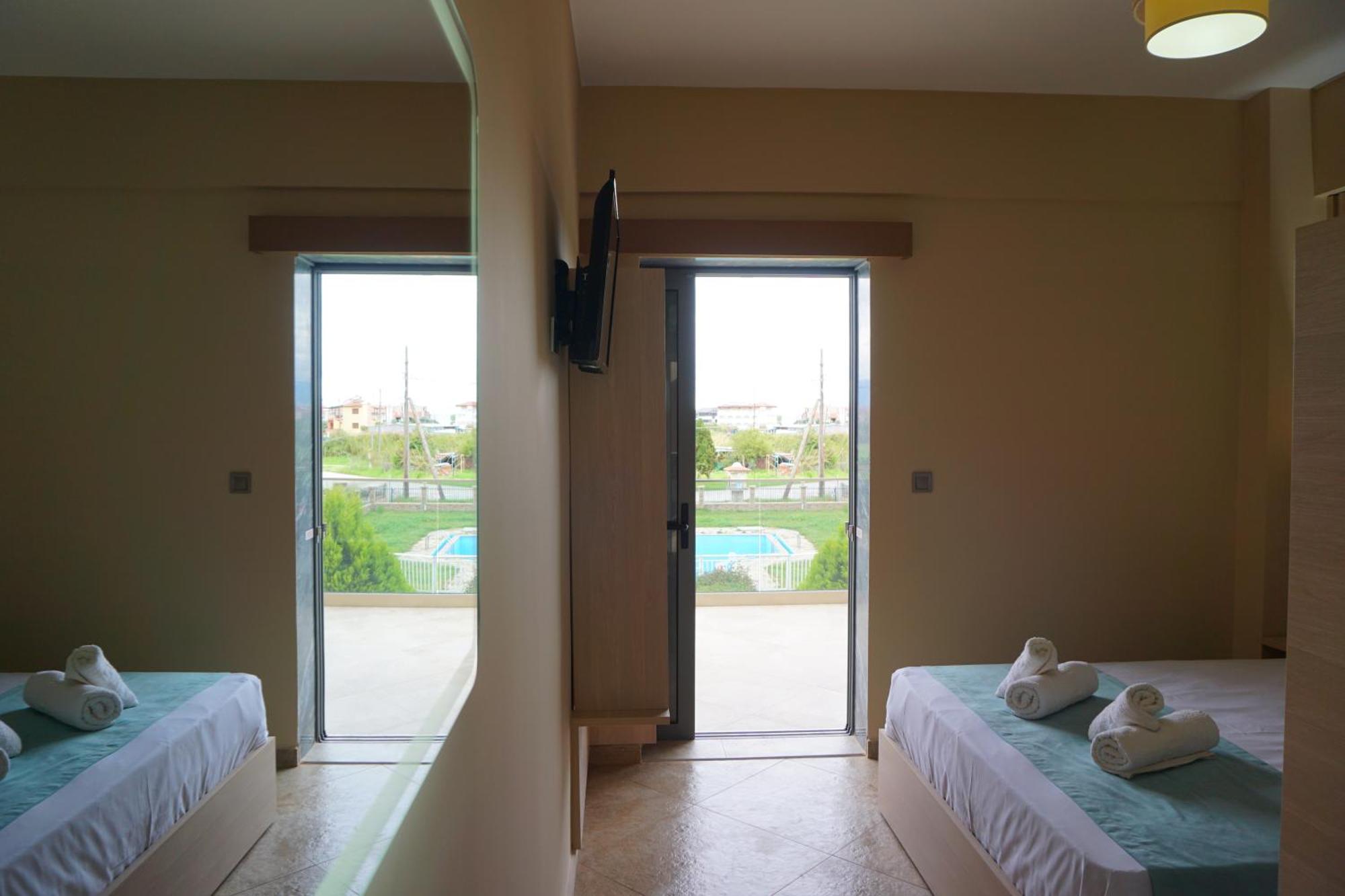 House Michalis Aparthotel Sarti Exteriör bild