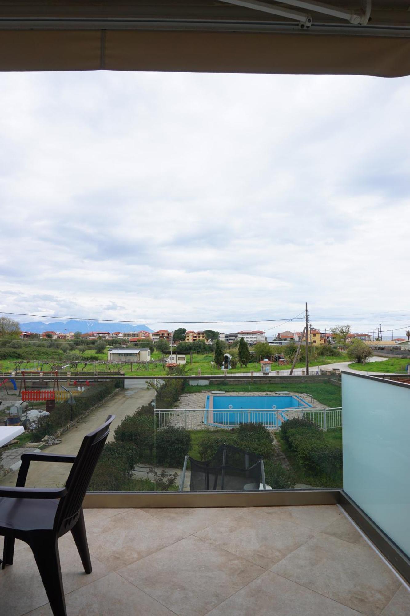 House Michalis Aparthotel Sarti Exteriör bild